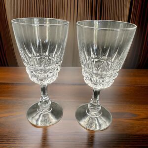 Set of 2 Cristal D'Arques Durand Pompadour Wine Glasses Goblets 6 Inches Tall